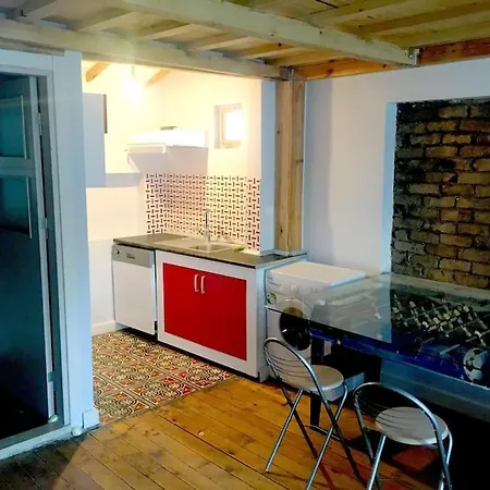 Peramira Appartement *