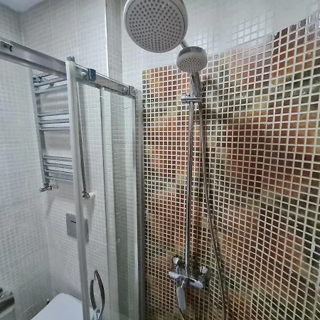 Peramira Apartment *